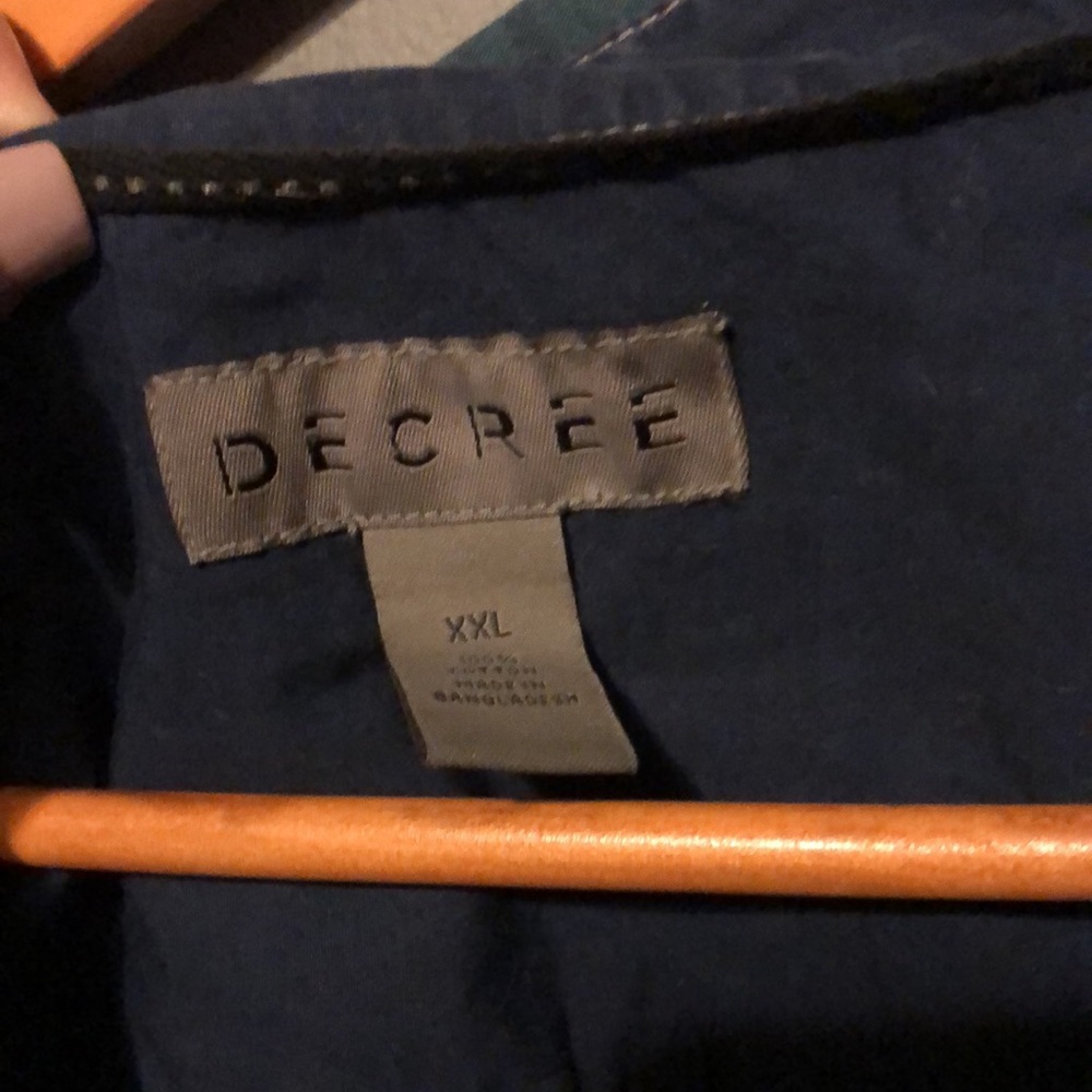Decree  button down shirt - Picture 2 of 2